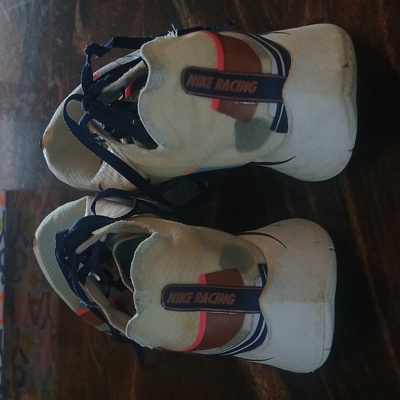 Nike Multicolor Running Shoes - Picture 4 of 5